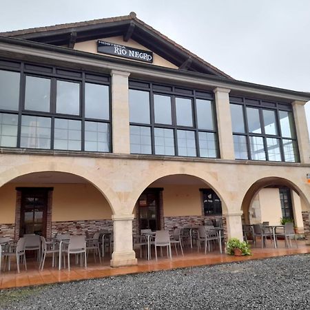 Hosteria Rio Negro Bárcena de Cicero Εξωτερικό φωτογραφία
