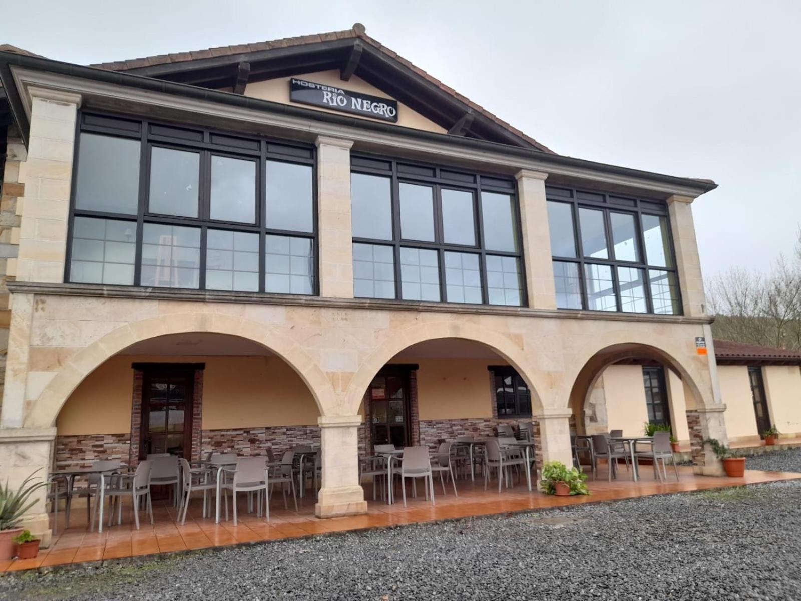Hosteria Rio Negro Bárcena de Cicero Εξωτερικό φωτογραφία