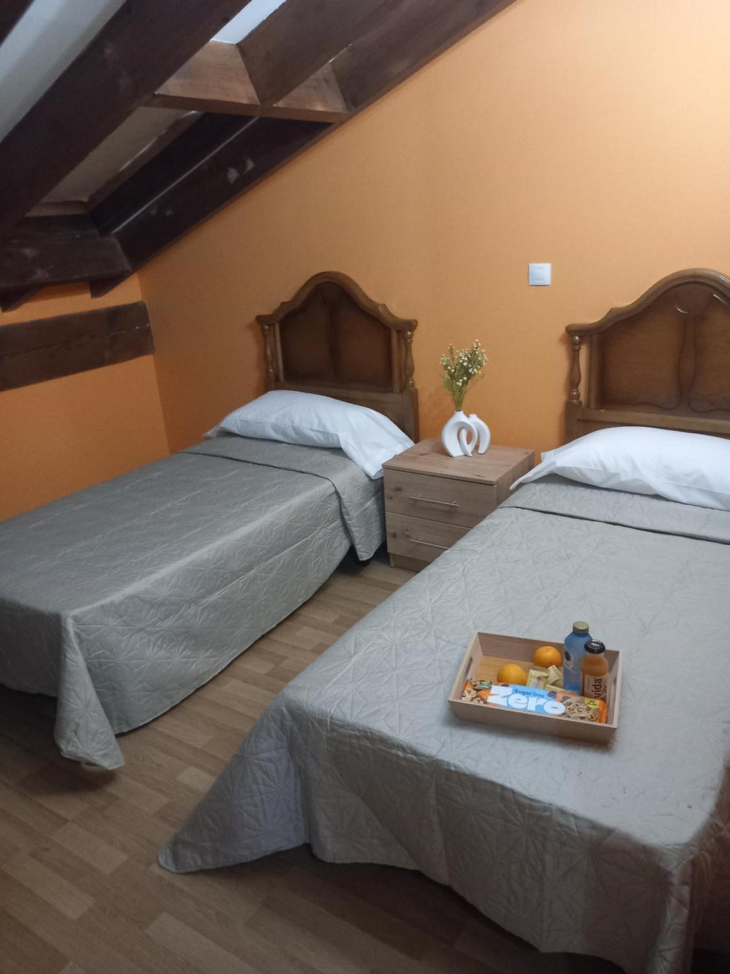 Hosteria Rio Negro Bárcena de Cicero Εξωτερικό φωτογραφία